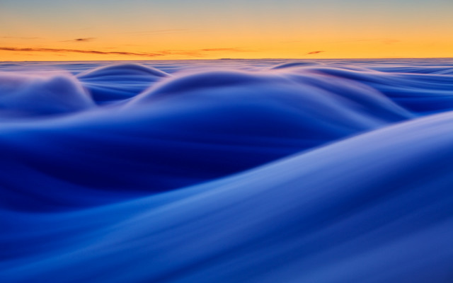 Blue ocean sunset bird waves free wallpaper for desktop - medium preview image