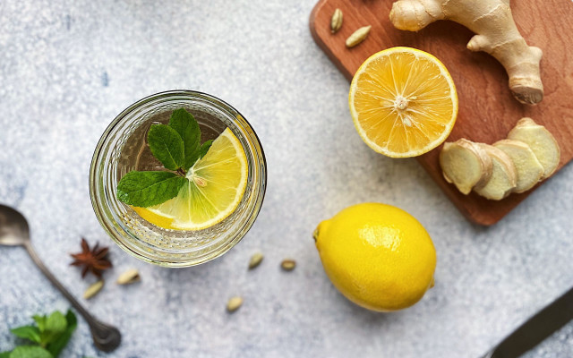 Lemon ginger water food photography free wallpaper for desktop - medium preview image