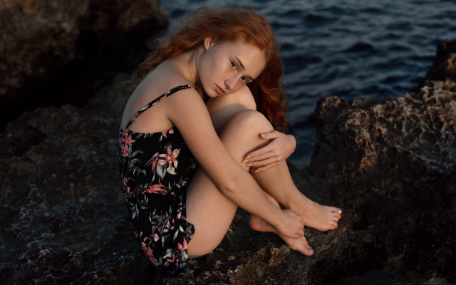 Woman rock ocean crossed legs free wallpaper for desktop - medium preview image