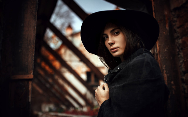 Woman black hat coat doorway free wallpaper for desktop - medium preview image