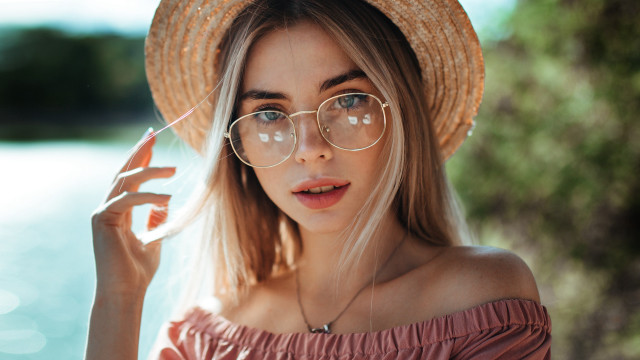 Eszter mattioni straw hat glasses free wallpaper for desktop - medium preview image