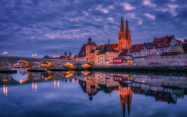 Mystical city bridge river night free wallpaper for desktop - medium preview image