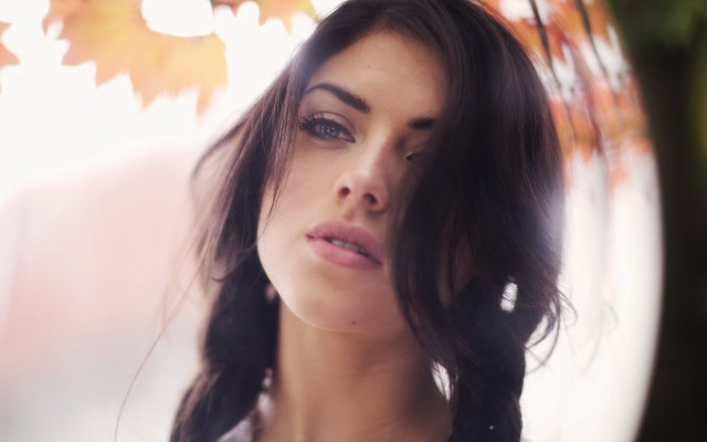 Aramenta diathne vail portrait blurry free wallpaper for desktop - medium preview image