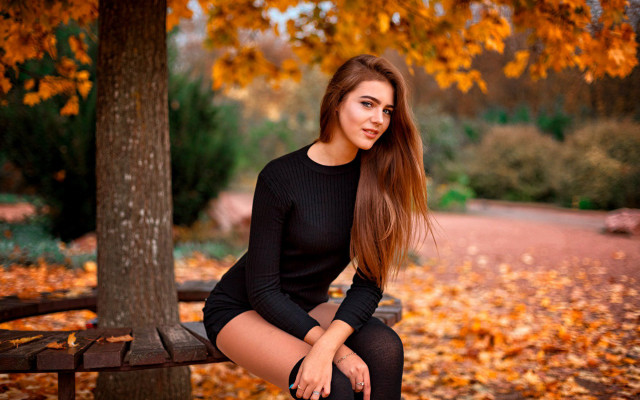 Woman bench autumn fire portrait free wallpaper for desktop - medium preview image