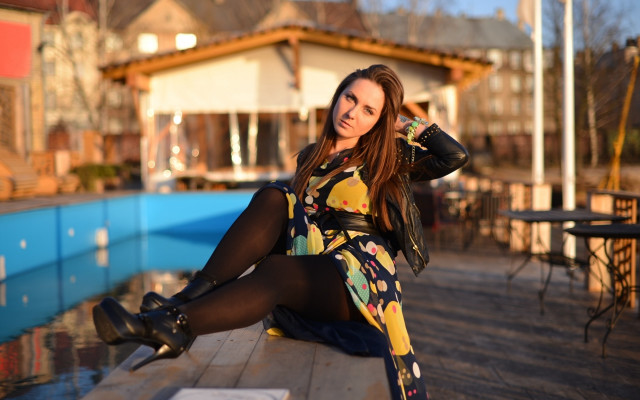 Woman bench pool floral dress free wallpaper for desktop - medium preview image