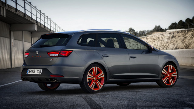 Grey car red rims parking free wallpaper for desktop - medium preview image