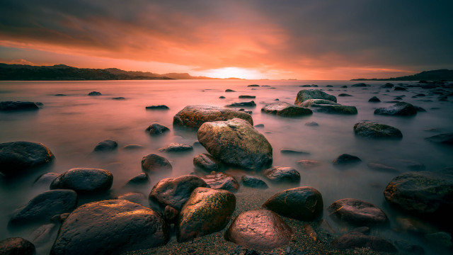 Sunset rocky beach cloudy sky #3 free wallpaper for desktop - medium preview image