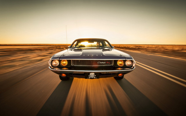Car sunshine hood tilt shift free wallpaper for desktop - medium preview image