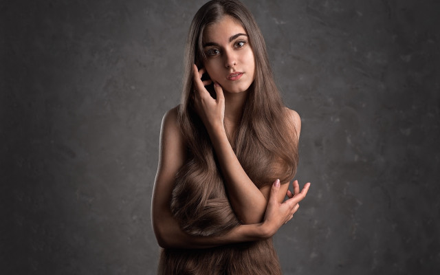 Woman long hair cell phone free wallpaper for desktop - medium preview image