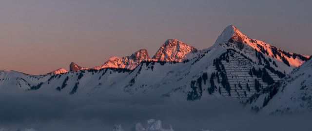 Snowy mountain sky clouds horizon free wallpaper for desktop - medium preview image