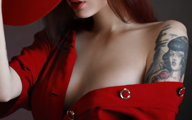 Woman red hat red dress free wallpaper for desktop - medium preview image