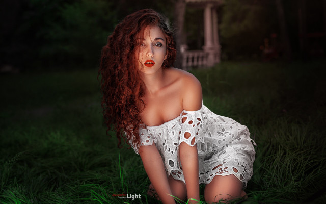 Woman redlipstick grass fashion 3D free wallpaper for desktop - medium preview image