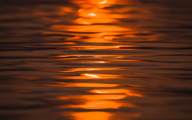 Water reflection sunset fire molten free wallpaper for desktop - medium preview image