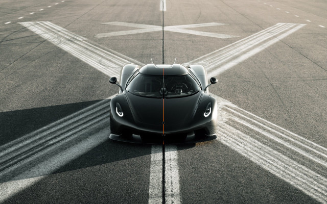 Black sports car runway sky free wallpaper for desktop - medium preview image