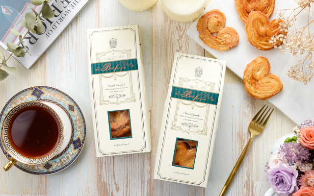 Tea box cookies pastries flowers free wallpaper for desktop - medium preview image