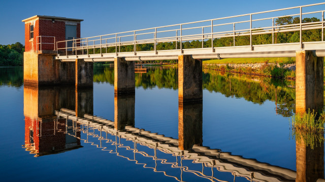 Bridge clocktower cityscape nature outdoors free wallpaper for desktop - medium preview image