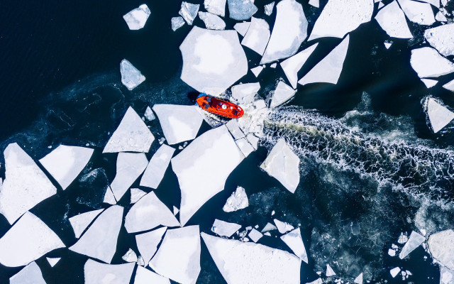 Boat ice floes ocean night free wallpaper for desktop - medium preview image