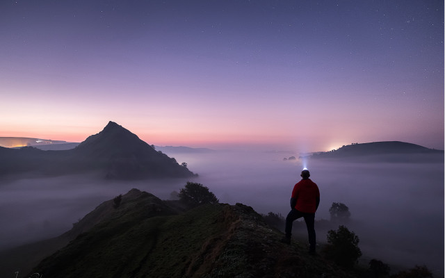 Mountain man light foggy valley free wallpaper for desktop - medium preview image