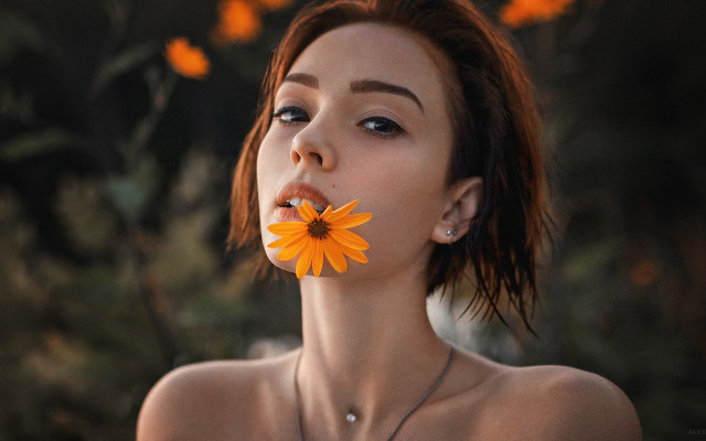 Woman flower necklace portrait brown free wallpaper for desktop - medium preview image