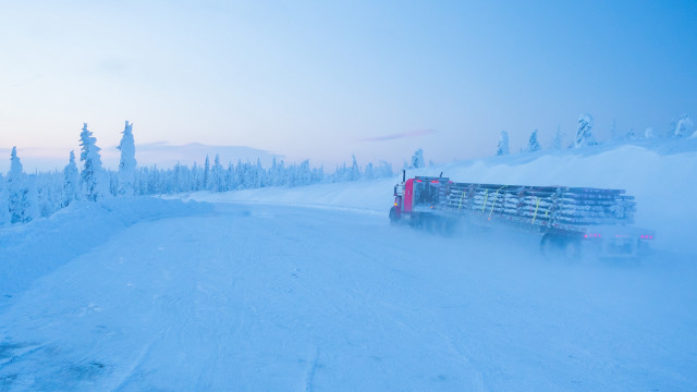 Truck snowy woods mountain sky free wallpaper for desktop - medium preview image