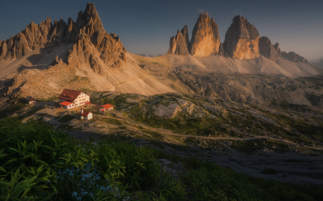 House hill mountain sunset landscape free wallpaper for desktop - medium preview image