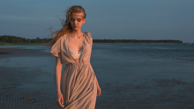 Woman beach dress ocean dusk free wallpaper for desktop - medium preview image