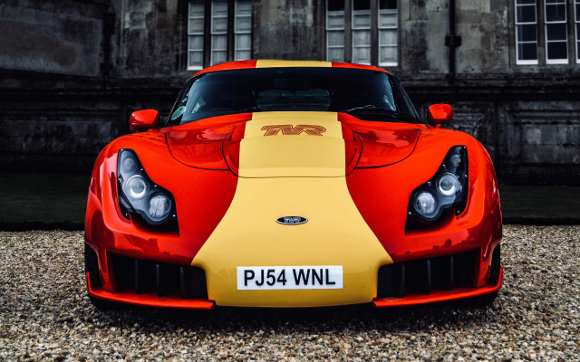 Red yellow sports car building free wallpaper for desktop - medium preview image