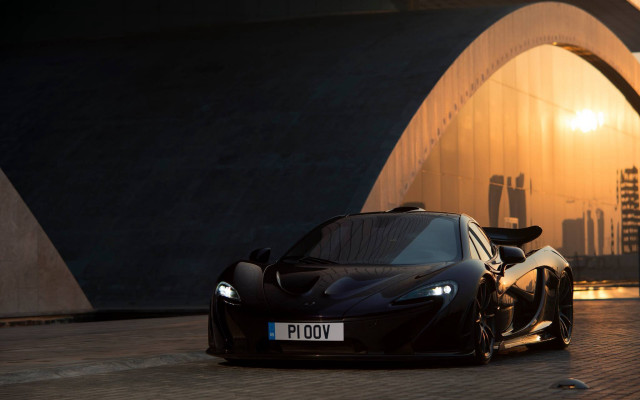 Black sports car building light free wallpaper for desktop - medium preview image