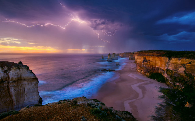 Lightning storm ocean beach cliff free wallpaper for desktop - medium preview image