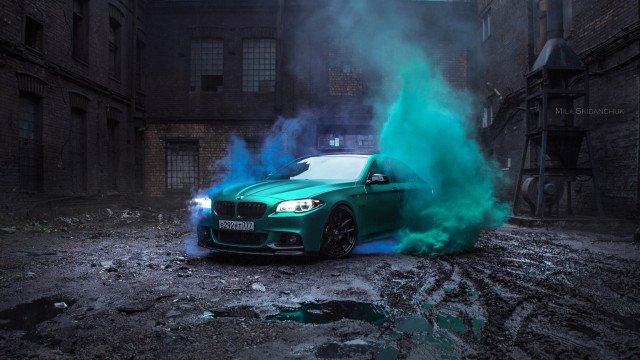 Green car blue smoke dirty free wallpaper for desktop - medium preview image