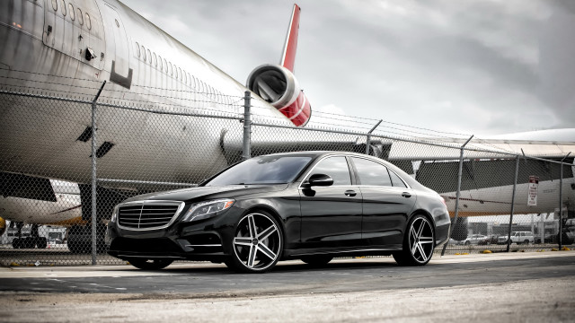 Black mercedes plane runway cloudy free wallpaper for desktop - medium preview image