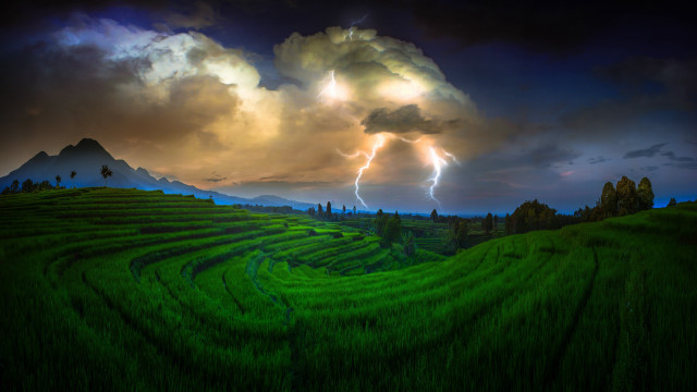 Stormy mountain green field lightning free wallpaper for desktop - medium preview image
