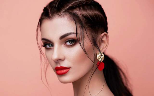 Red lipstick braid flower artdeco free wallpaper for desktop - medium preview image