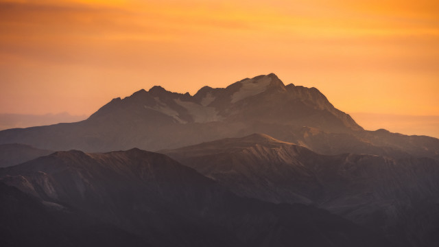 Mountain range sunset plane clouds #3 free wallpaper for desktop - medium preview image