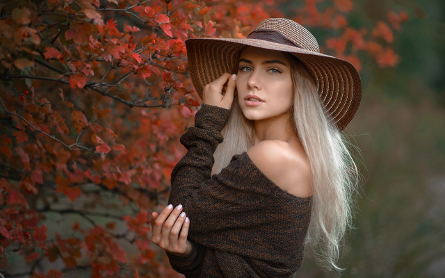 Woman white hair hat autumn free wallpaper for desktop - medium preview image