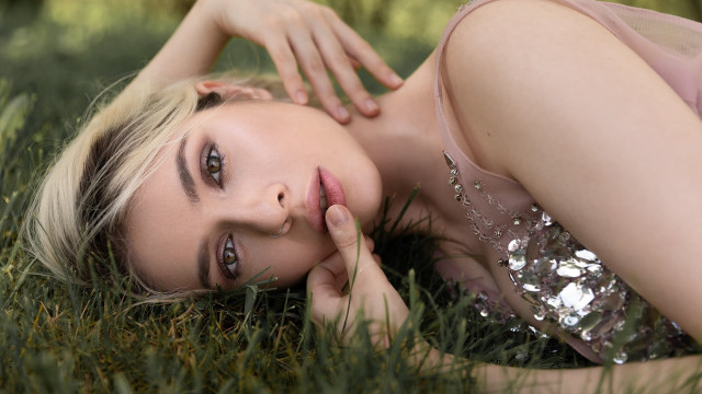 Renaissance woman laying in grass free wallpaper for desktop - medium preview image