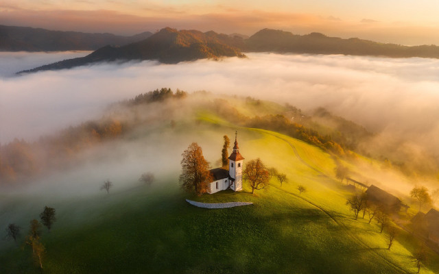 Church foggyfield neo romanticism tiltshift free wallpaper for desktop - medium preview image