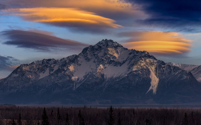 Mountain range cloudy sky sunset free wallpaper for desktop - medium preview image