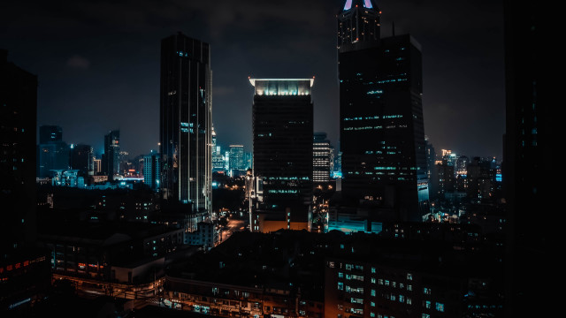 City skyline night clock tower free wallpaper for desktop - medium preview image