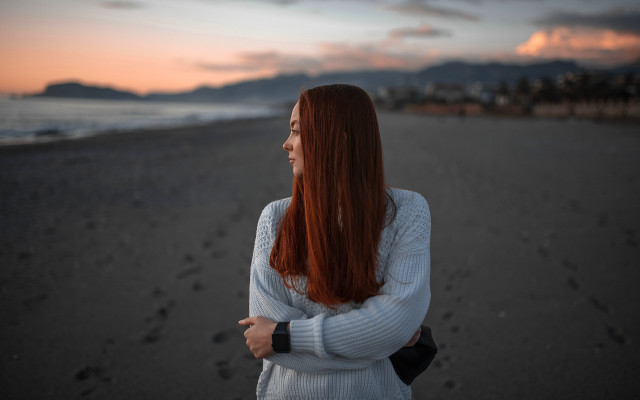 Red hair woman beach sunset free wallpaper for desktop - medium preview image