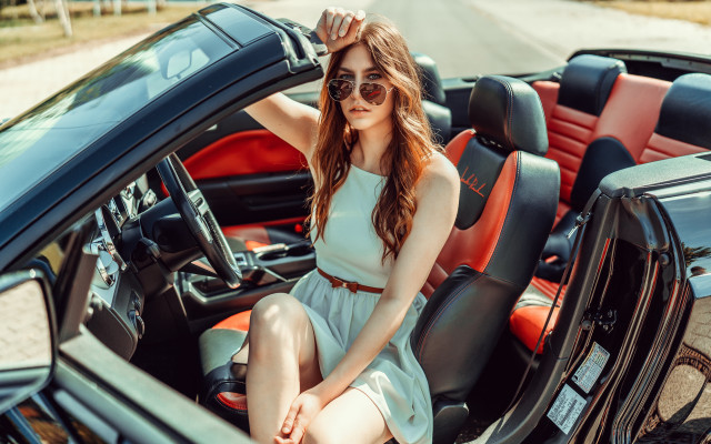 Woman driver seat car fashion free wallpaper for desktop - medium preview image
