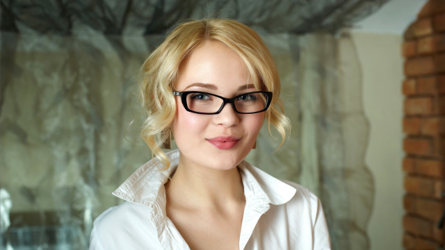 Blonde bespectacled portrait outdoors snow free wallpaper for desktop - medium preview image