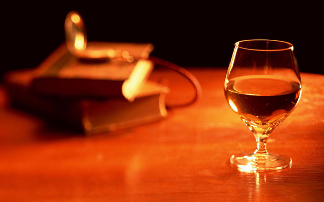 Wine glass still life evening free wallpaper for desktop - medium preview image