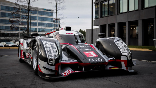 Racecar parkinglot glassbuilding futurism ue5 free wallpaper for desktop - medium preview image