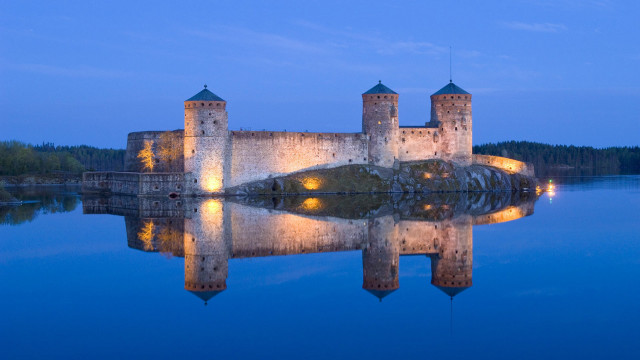 Castle reflection night blue sky free wallpaper for desktop - medium preview image