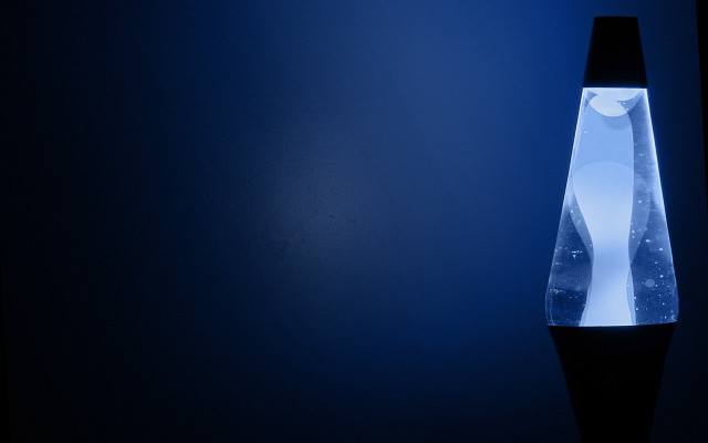 Glass vase black base blue free wallpaper for desktop - medium preview image