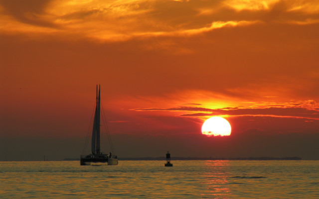 Sailboat ocean sunset clouds horizon #5 free wallpaper for desktop - medium preview image