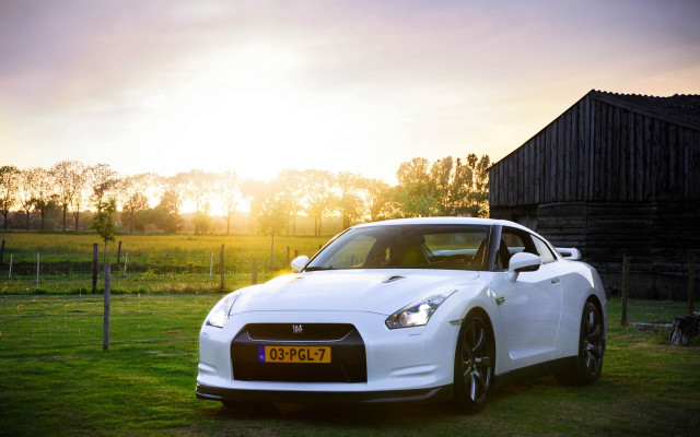 White sports car field barn #2 free wallpaper for desktop - medium preview image