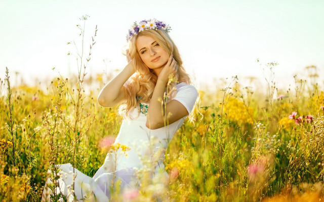 Flower field woman autumn dress free wallpaper for desktop - medium preview image