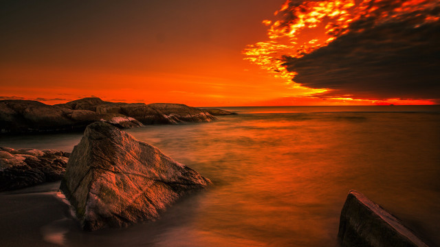 Sunset rocky beach large foreground free wallpaper for desktop - medium preview image